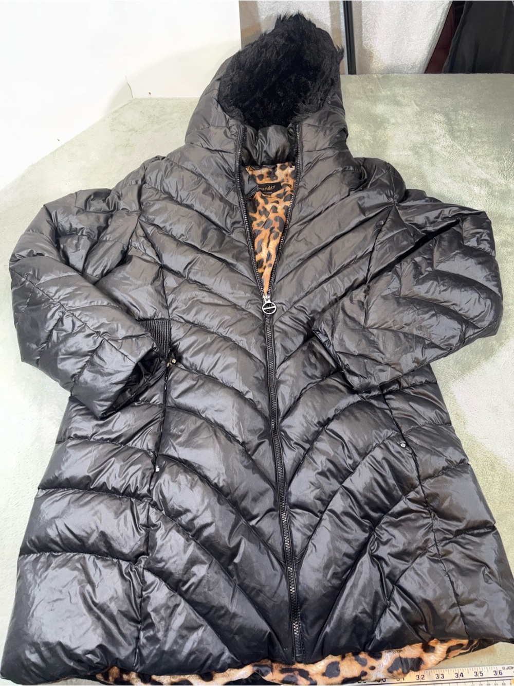 Laundry by Shelli Segal Black Chevron Down Puffer Coat Leopard Lining XL